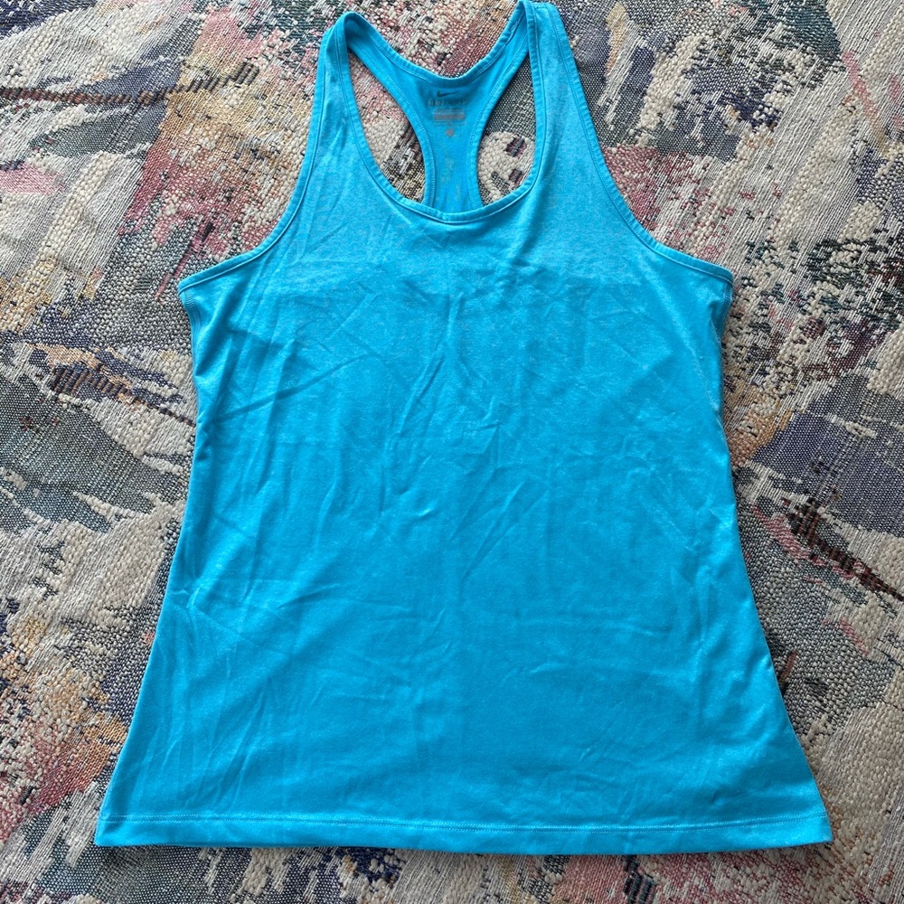 NIKE • VIBRANT BLUE TANK💙 • SIZE L